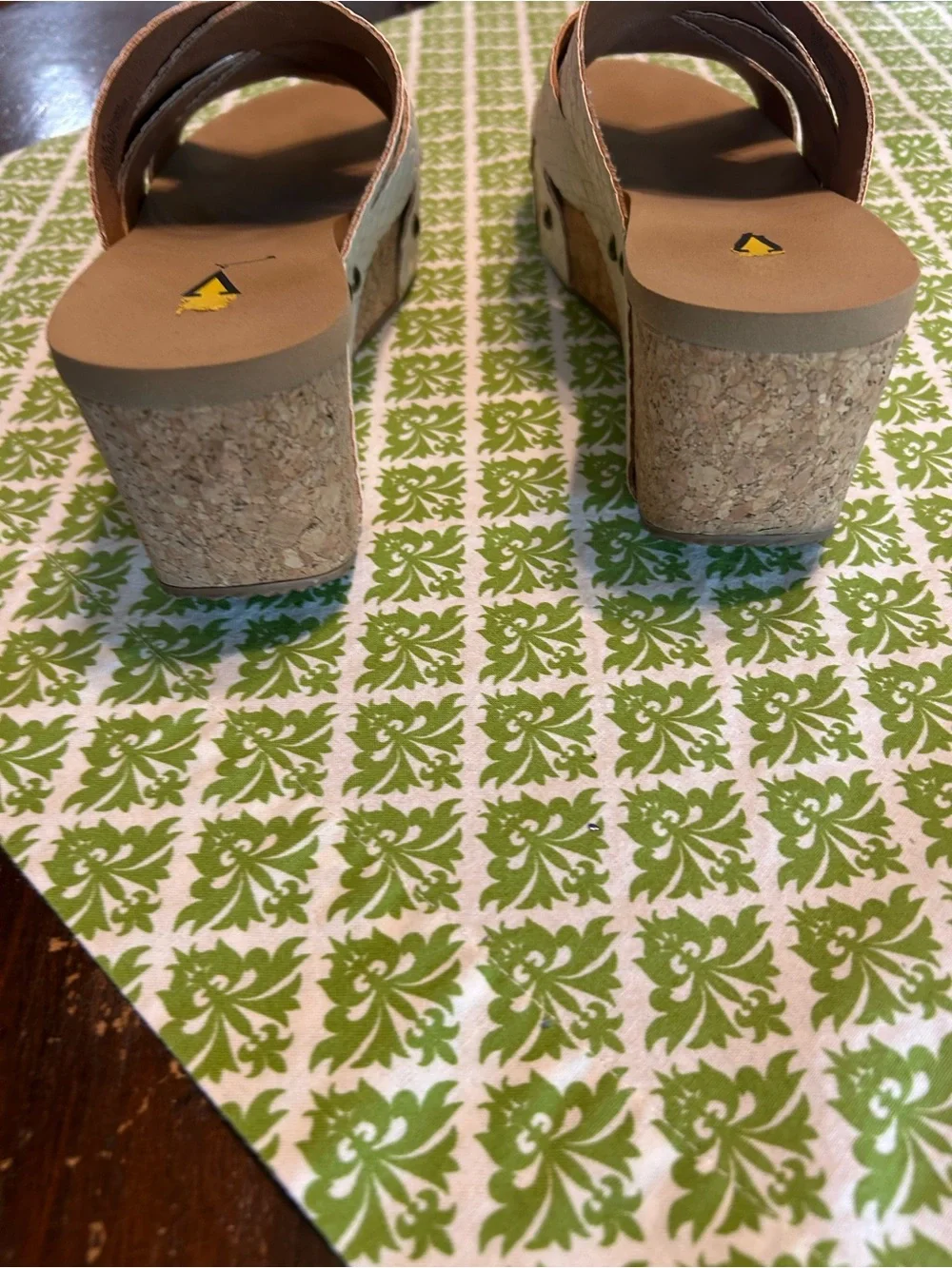 Volatile Sandals - Picture 3 of 7